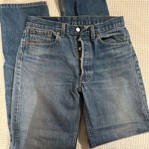 Vintage 501 Medium Wash Straight Leg Levi’s Long/Tall Mid Rise